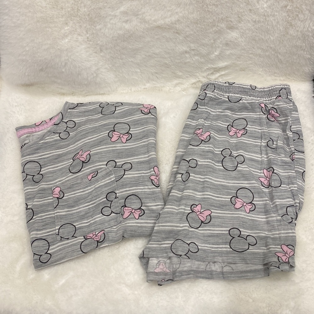 Disney Minnie Mouse Pajama Set Size M